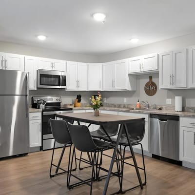 TC Parkside H · TC Parkside H: Charming 2BR Retreat